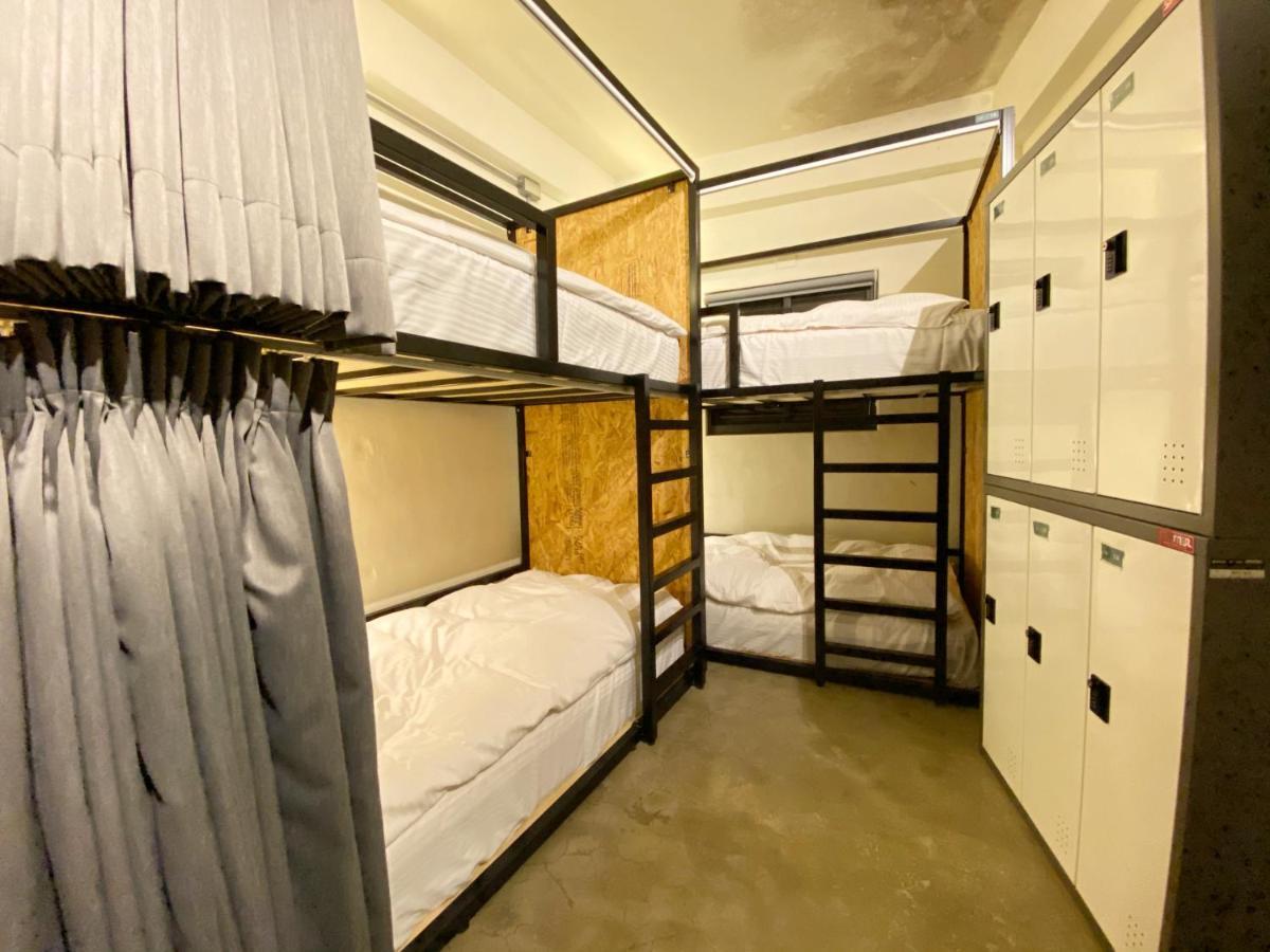 Fengjia Living Lab Hostel Đài Trung Ngoại thất bức ảnh