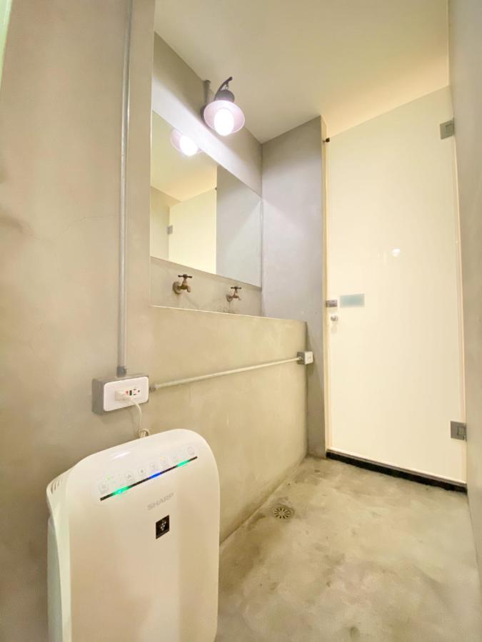 Fengjia Living Lab Hostel Đài Trung Ngoại thất bức ảnh