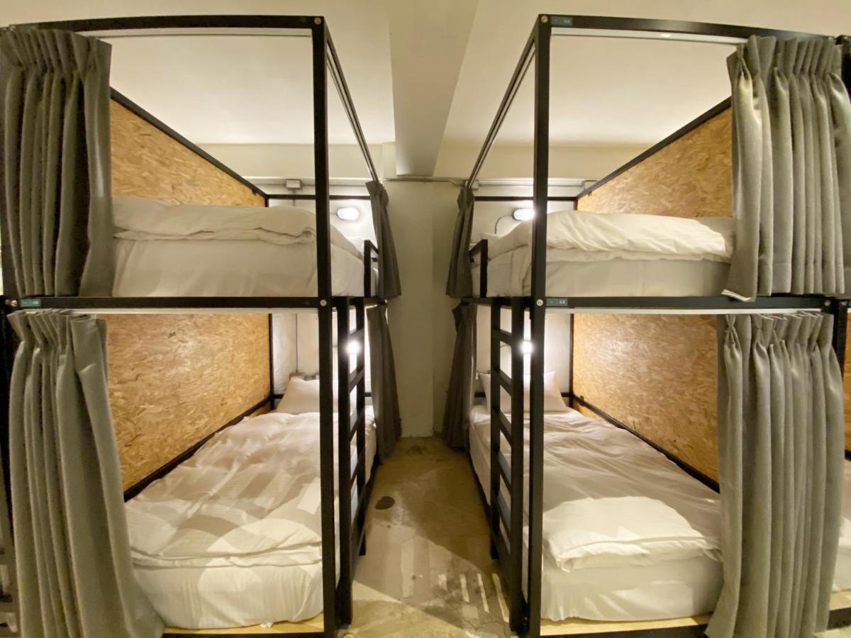 Fengjia Living Lab Hostel Đài Trung Ngoại thất bức ảnh