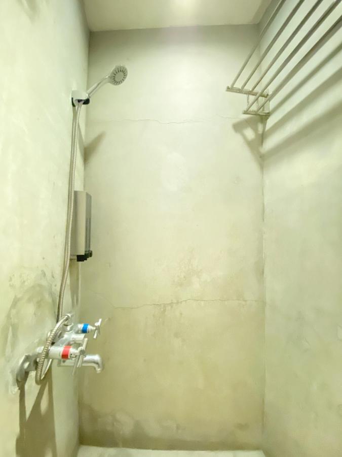 Fengjia Living Lab Hostel Đài Trung Ngoại thất bức ảnh